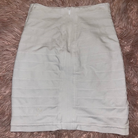 **Express Pencil Skirts Duo: Sleek Sophistication for Every Occasion** - Picture 3 of 5